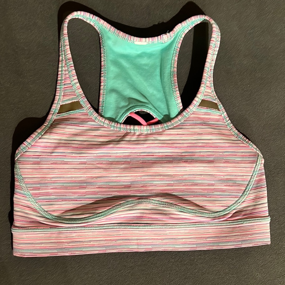 Lululemon sports bra